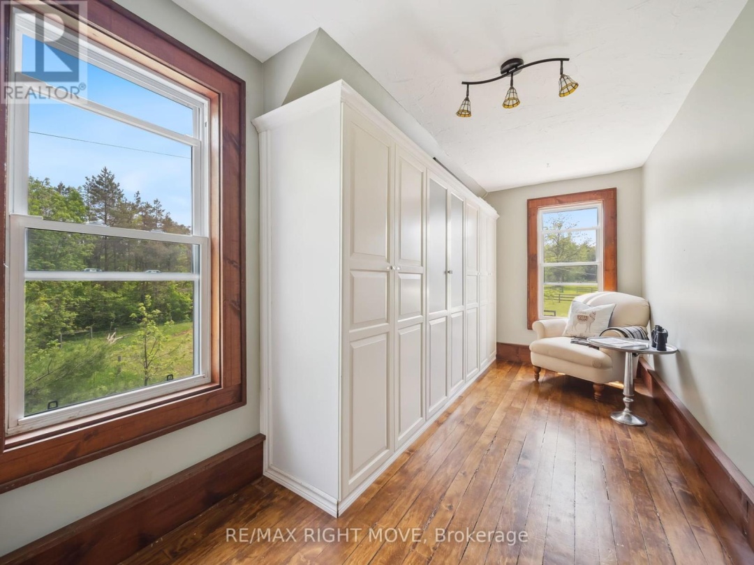 3062 TOWNLINE RR5 TOWNLINE, 