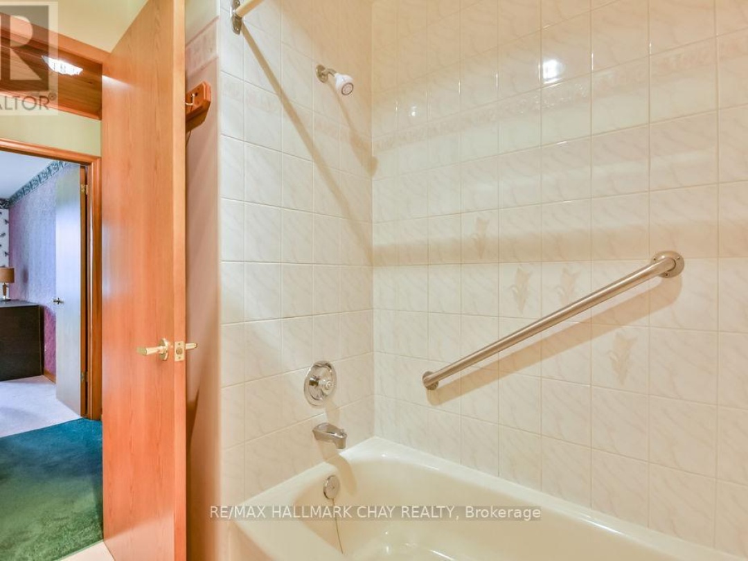 5566 Gray's Bay Road, Lake Couchiching