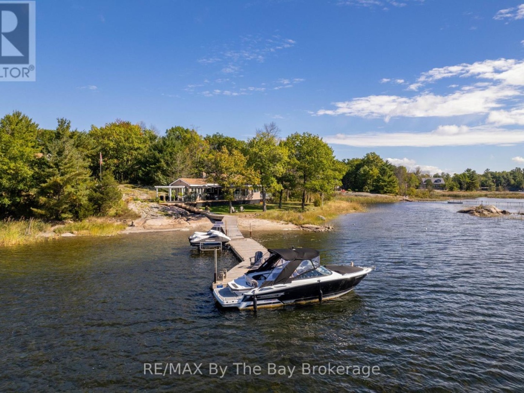 4476 ISLAND 1040/LITTLE BEAUSOLEIL ISLAND, 