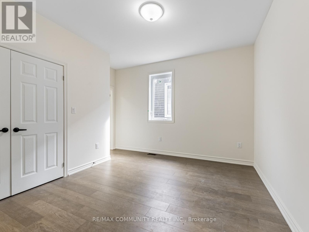 506 SIMCOE STREET, 