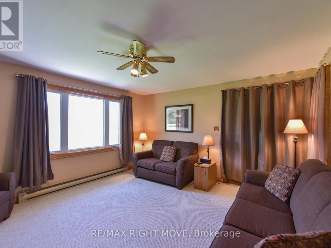 2723 Monck Road, Ramara