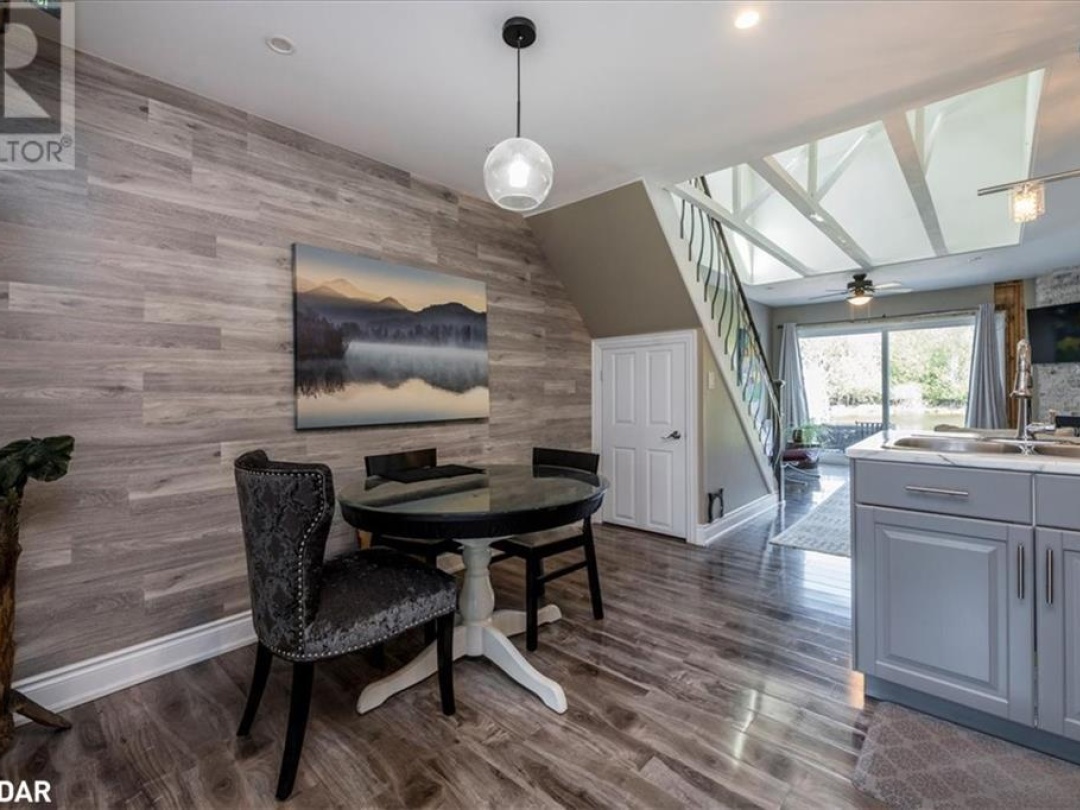 81 Laguna Parkway Parkway Unit# 12, Lake Simcoe