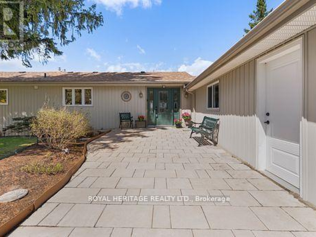 7 NORTH SERVICE ROAD, 