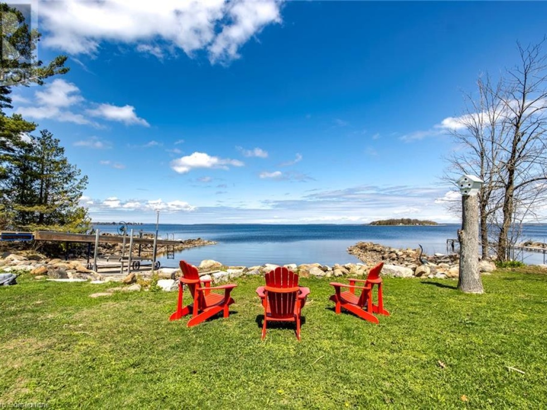 14 Lighthouse Crescent S, Georgian Bay