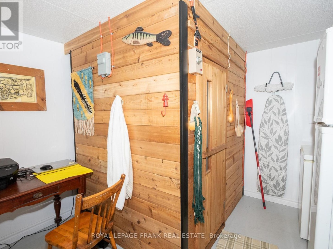 318 Forest Harbour Trail, Pigeon Lake