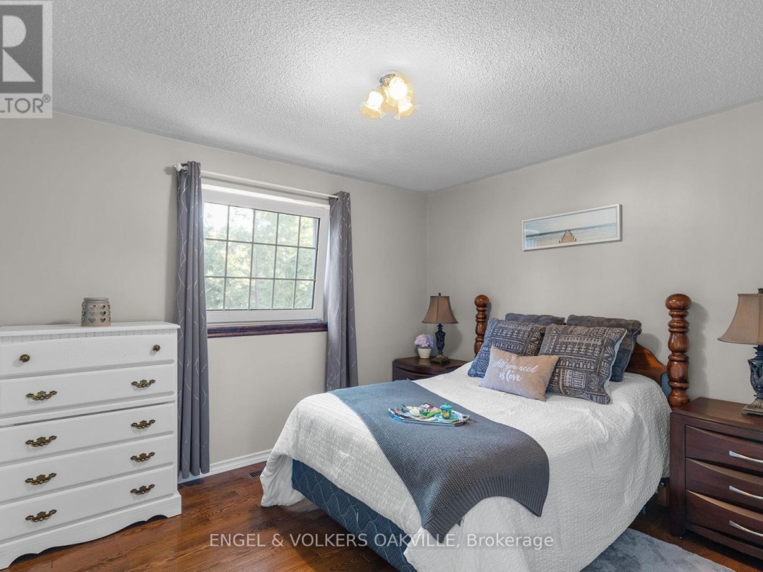 216 ROBINS POINT ROAD, 