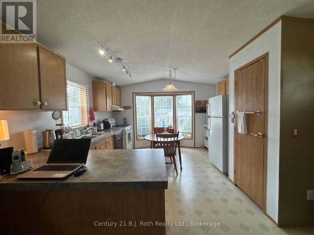 4105 SPRUCE ROAD, 