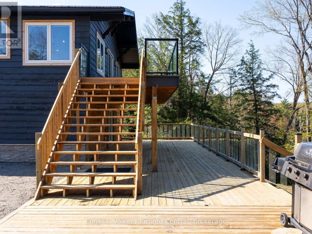 1457 Lake Joseph Road, Mctaggart Lake