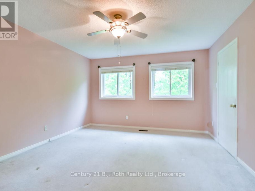 9 492 Laclie Street, Orillia