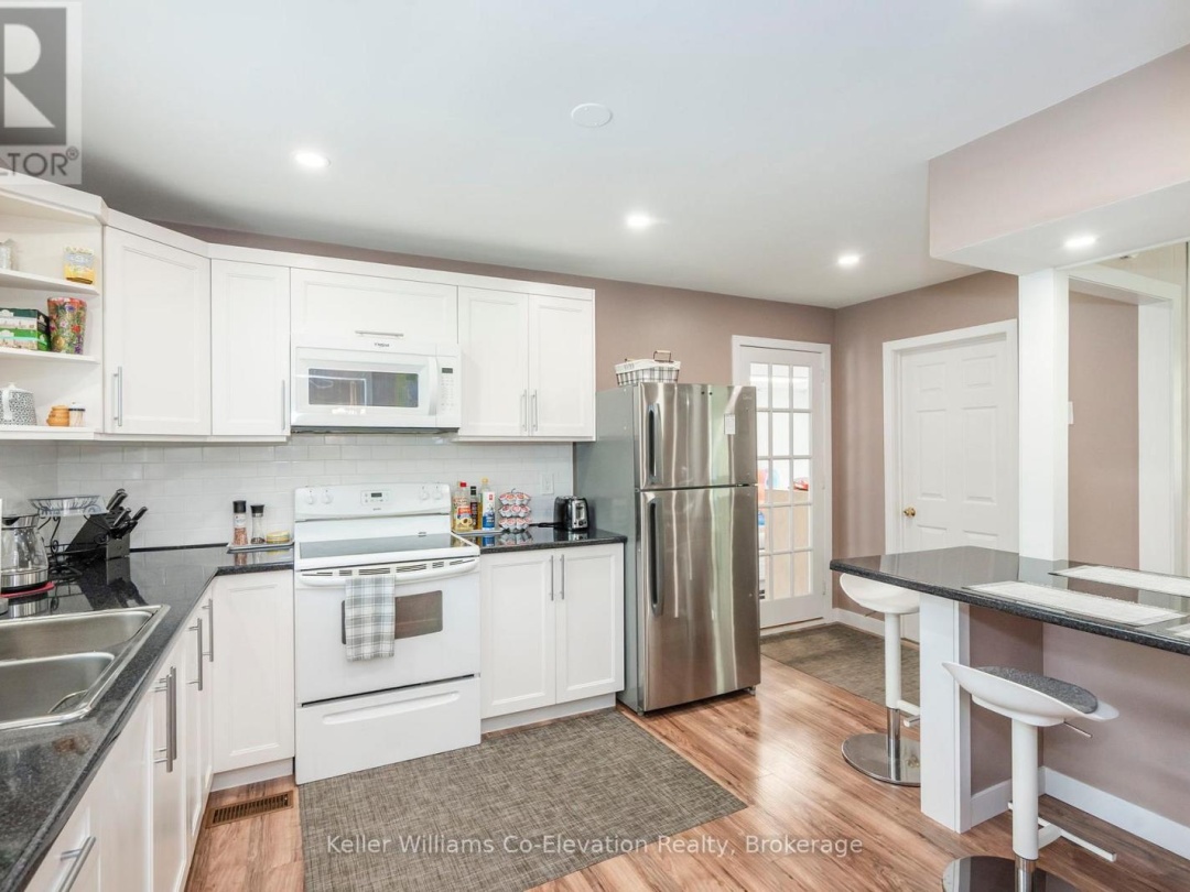 1467 Rosemount Road, Tay
