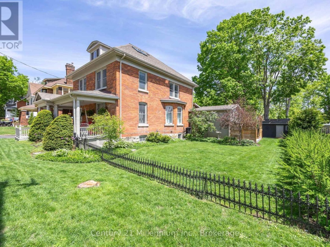 100 Matchedash Street N, Orillia