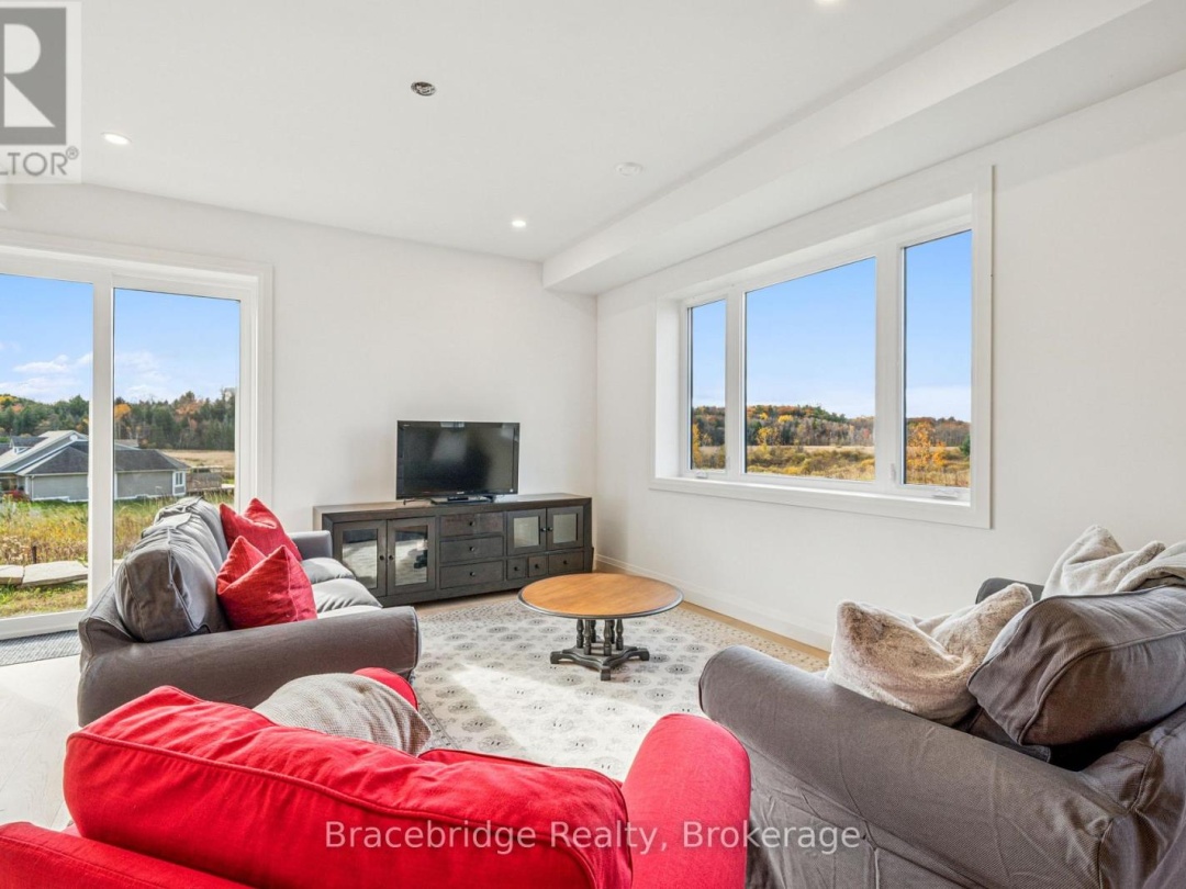1006 STEPHENS BAY ROAD, 