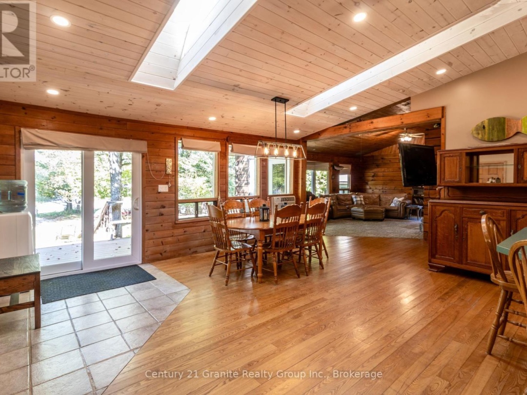 1054 THE NARROWS TRAIL, 
