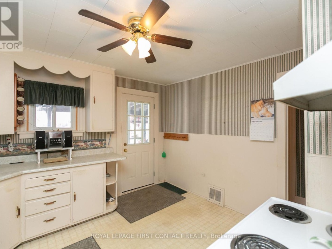 315 GRENVILLE AVENUE, 