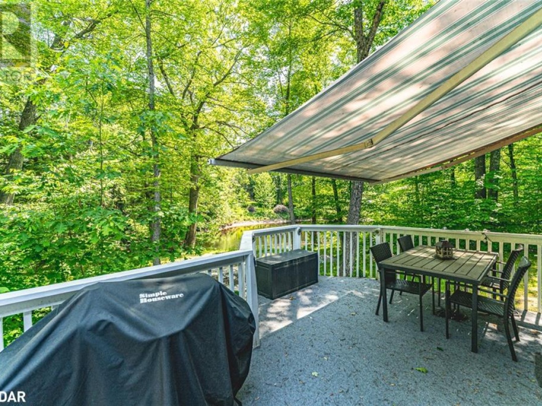 7498 ISLAND Crescent, 