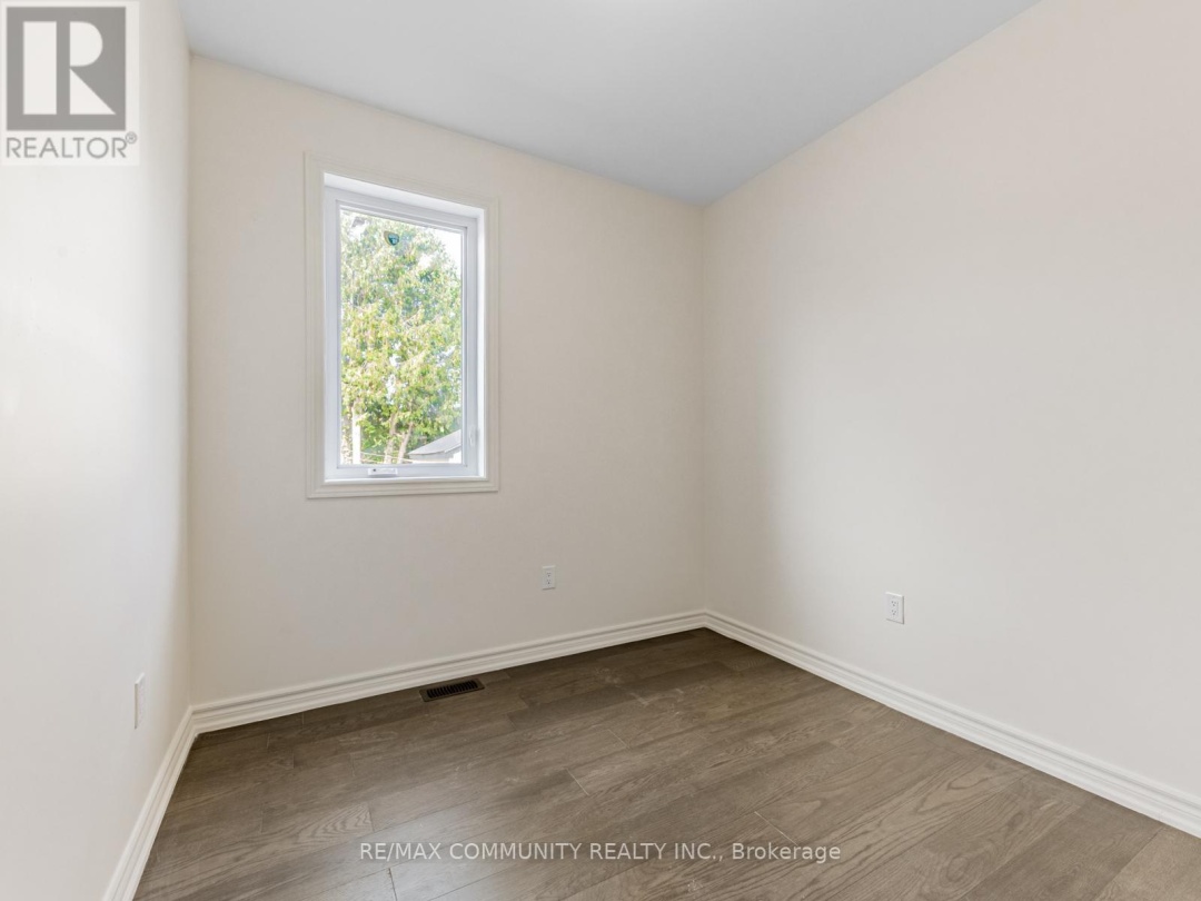 506 SIMCOE STREET, 
