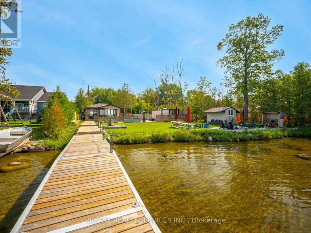 28 ELDONIA ROAD, Canal Lake
