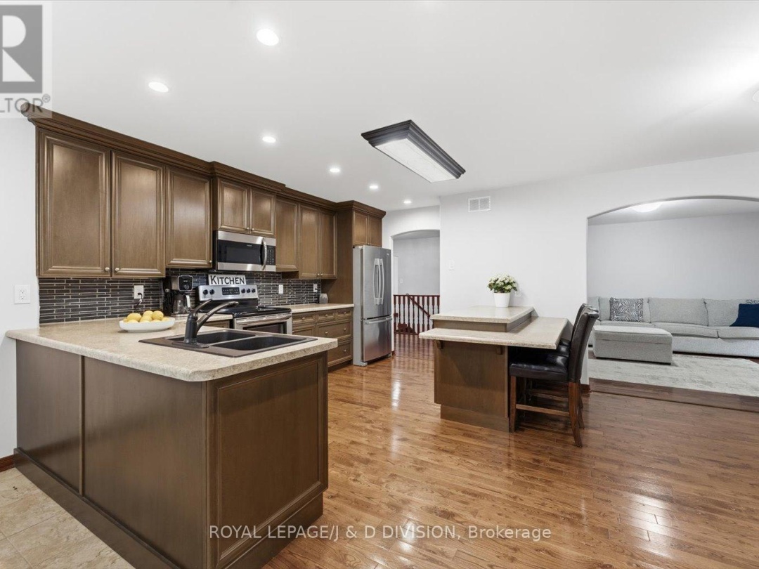 2925 PINECONE TRAIL, 