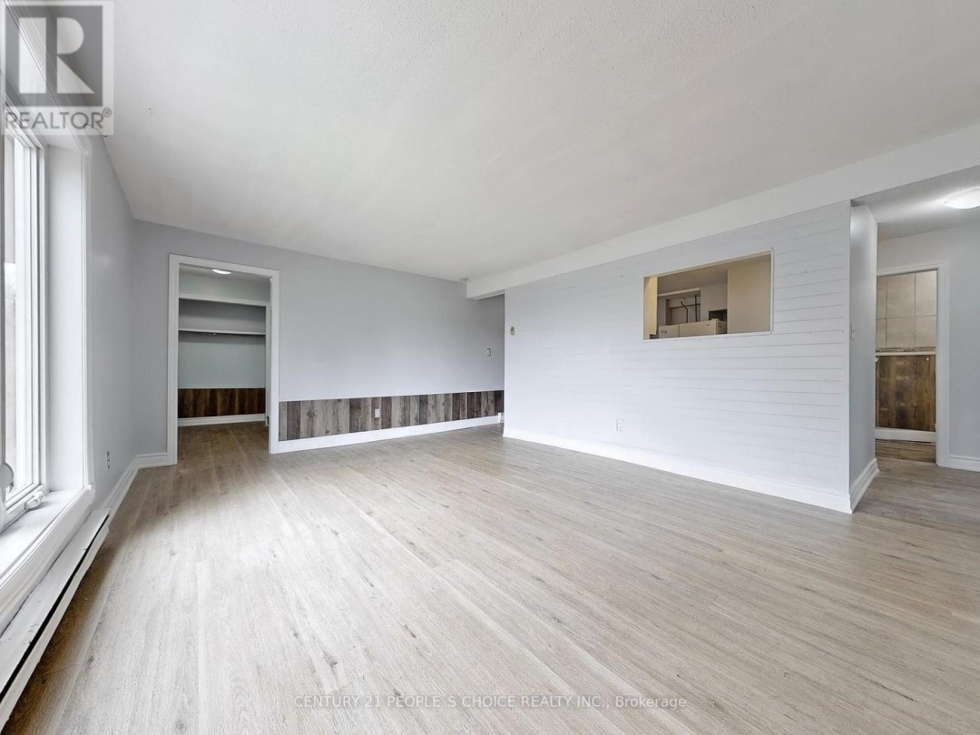 156 MAIN STREET W, 