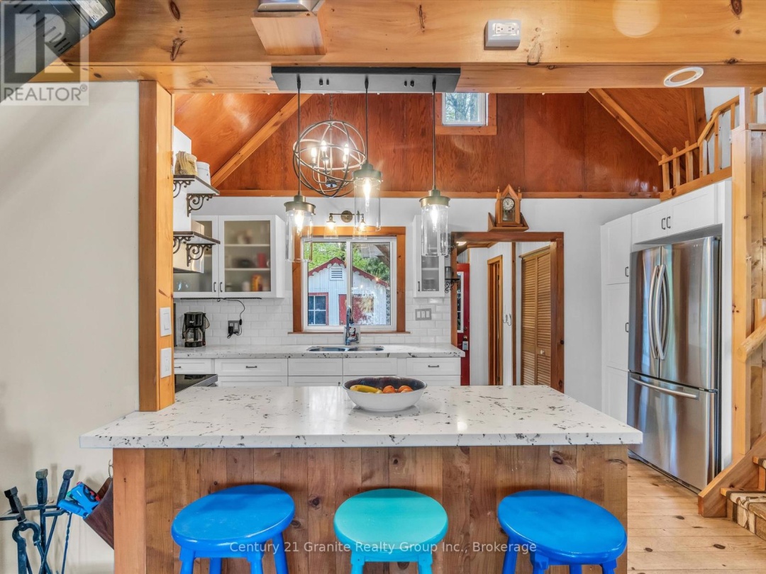 1120 S Clear Lake Road, Clear Lake