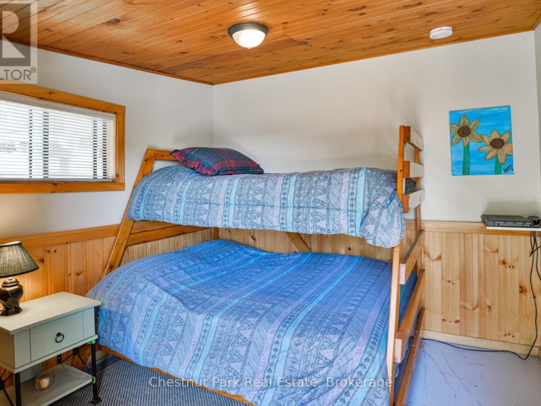 4558 Riverview Drive, Sparrow Lake