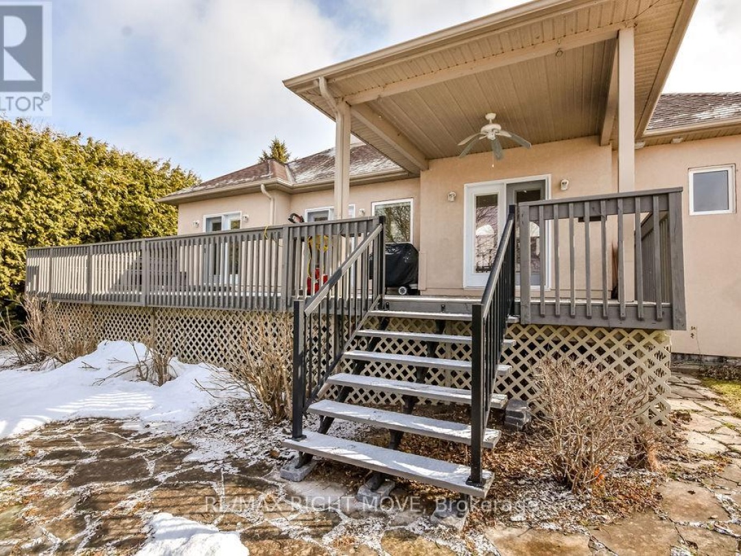 14 Sandlewood Trail, Ramara