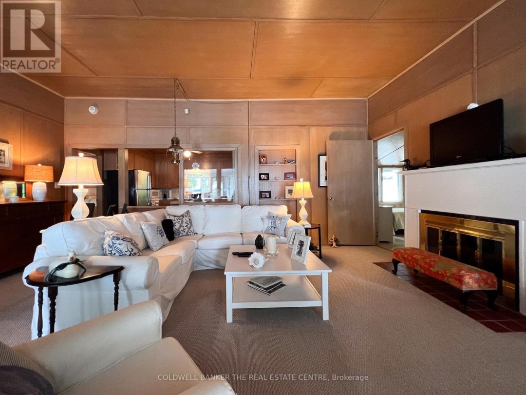 85 Grove Road, Cameron Lake