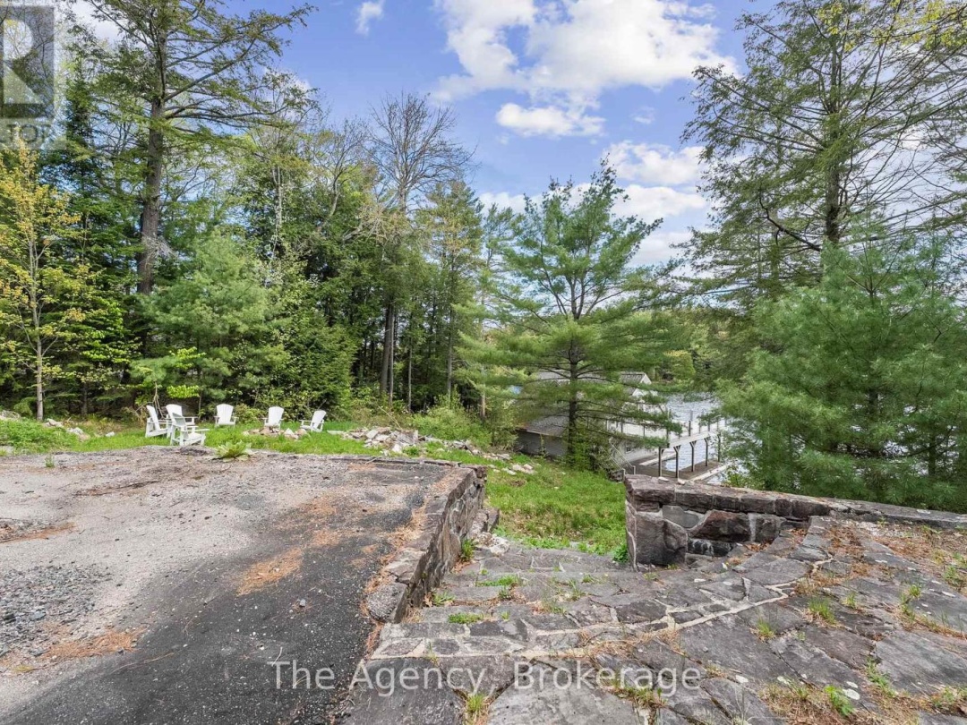 80 Tall Timbers Road, Lake Joseph