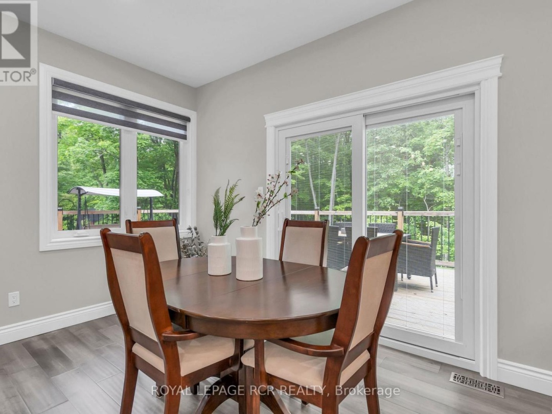 2360 HONEY HARBOUR ROAD, 