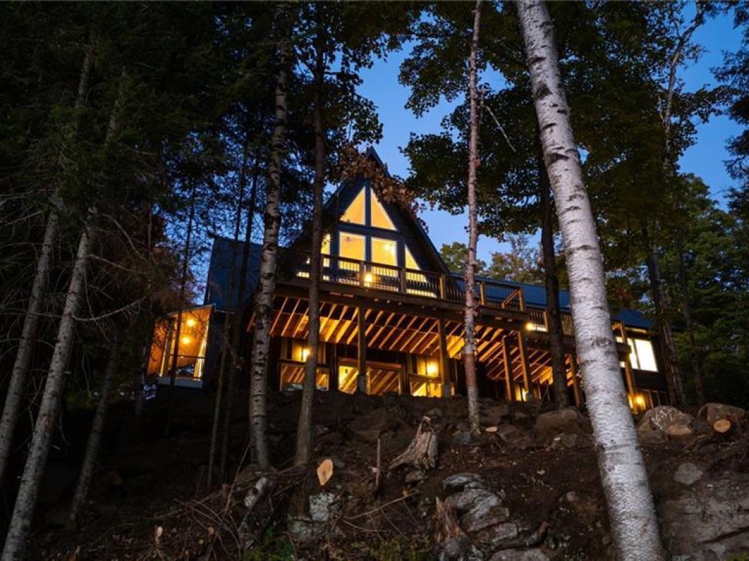 1295 WENONA LAKE Road, 