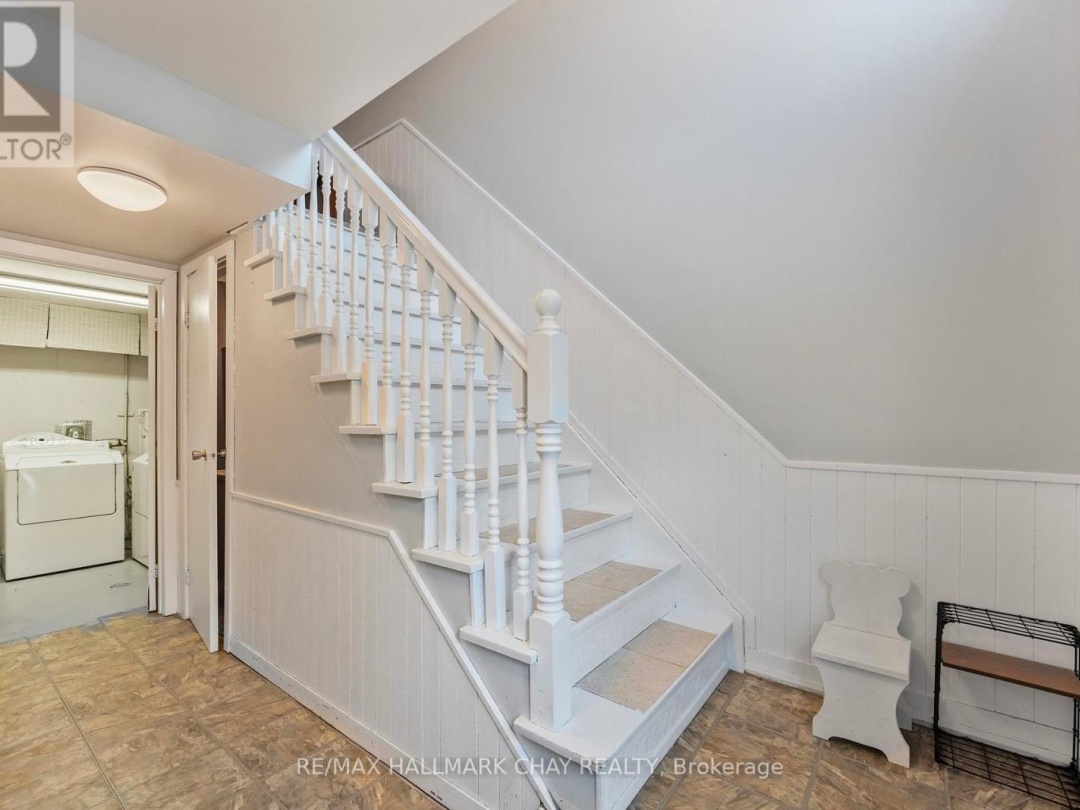 27 40 Victoria Crescent, Orillia