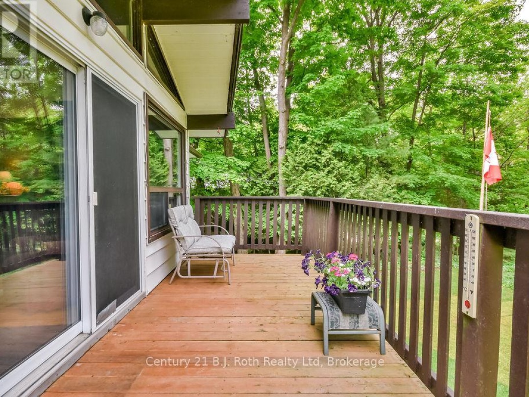 1755 Twin Oaks Crescent, Matchedash Bay