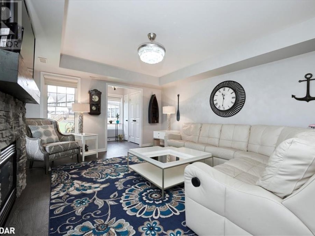 15 CARNOUSTIE Lane, 