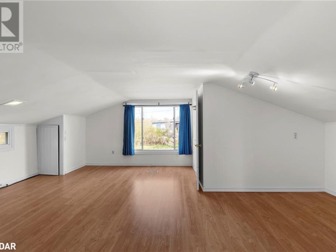 3 COURTLAND Street, 