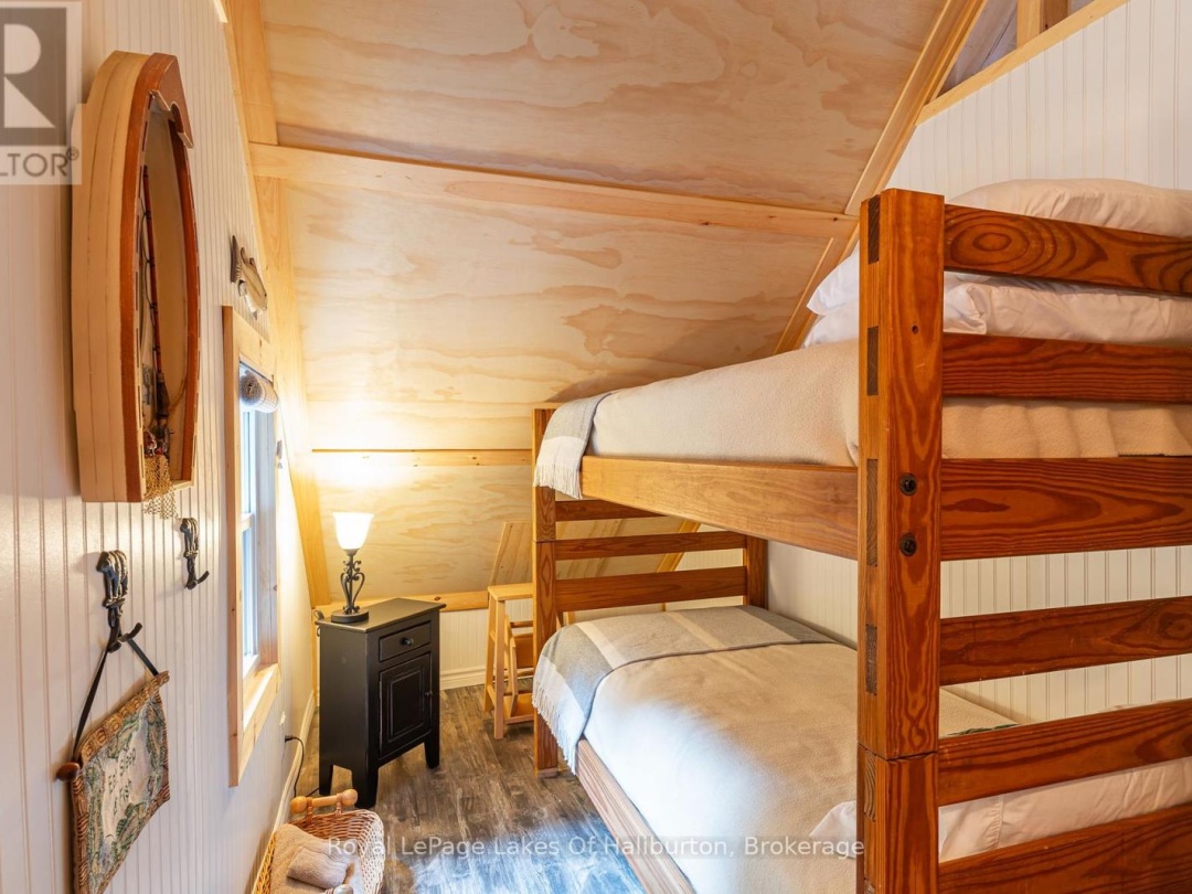 1117 Trellis Trail, Bob Lake