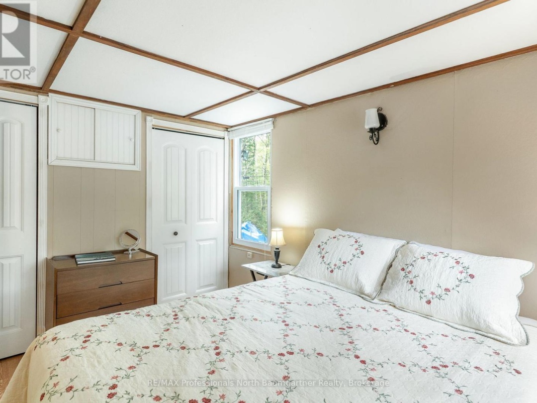 1004 Wilson Heights Trail, Haliburton Lake