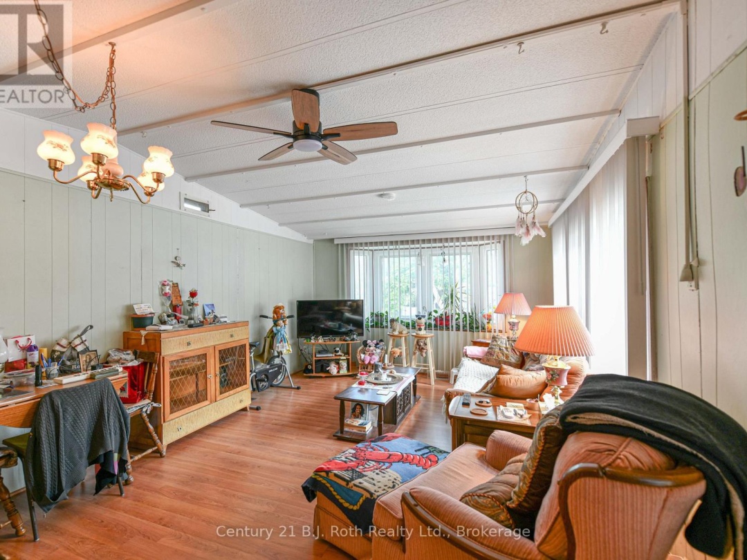 31 - 580 WEST STREET S, 