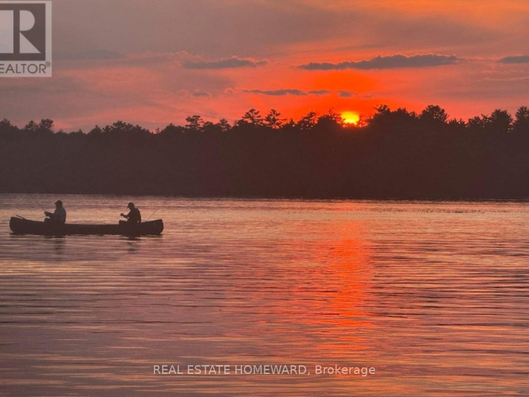 1046 Bea Dale Lane, Sparrow Lake