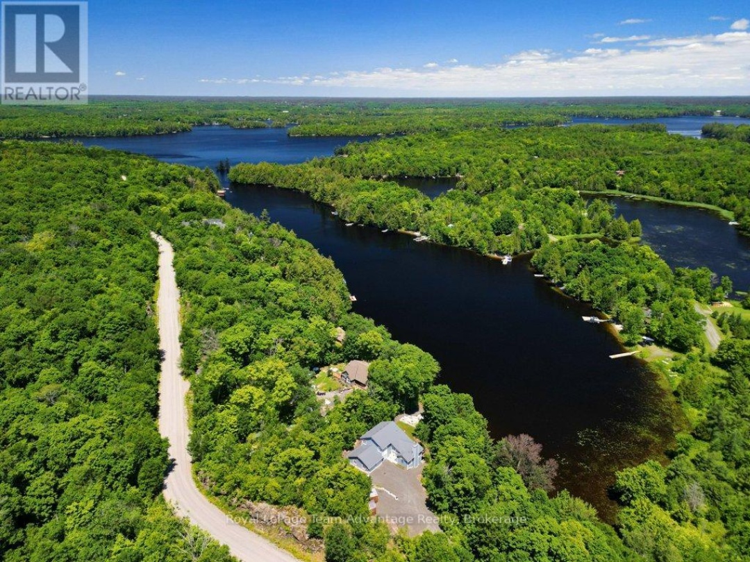 3 LYNDSEY LANE, Manitouwabing Lake