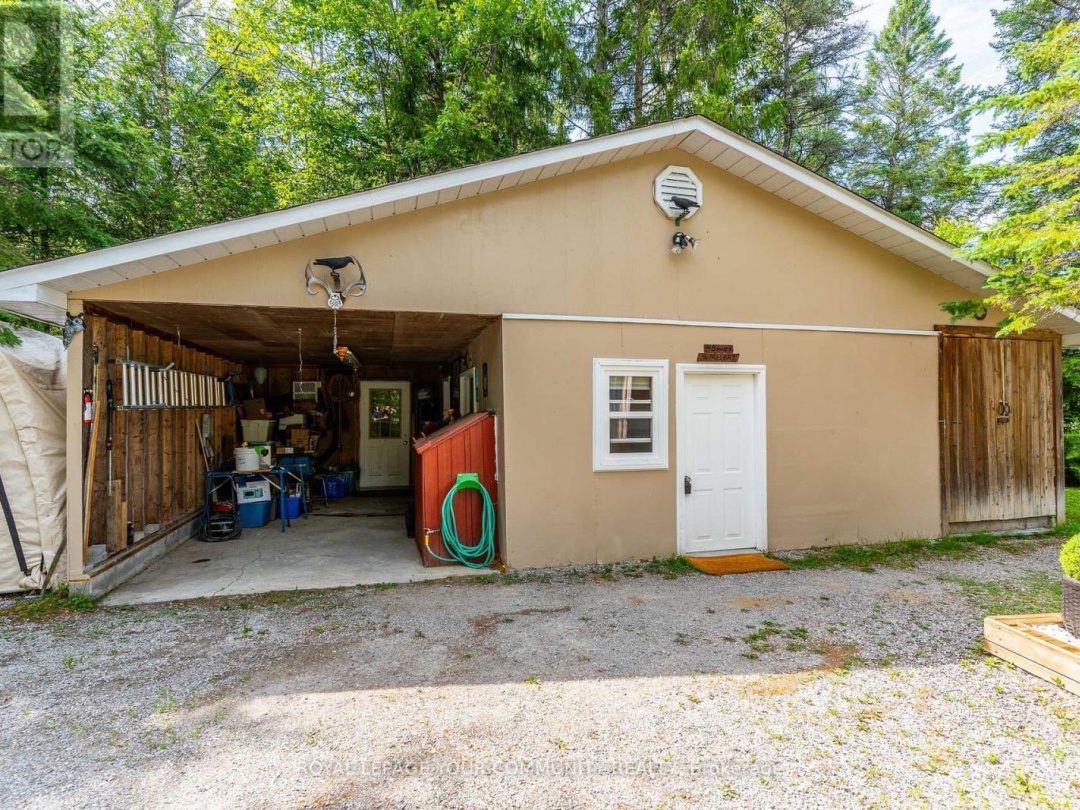 1139 CANUCK TRAIL, 