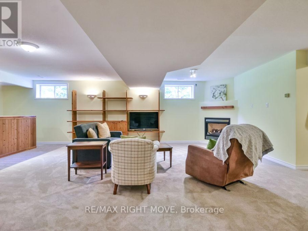 7 BLACKCOMB DRIVE, 