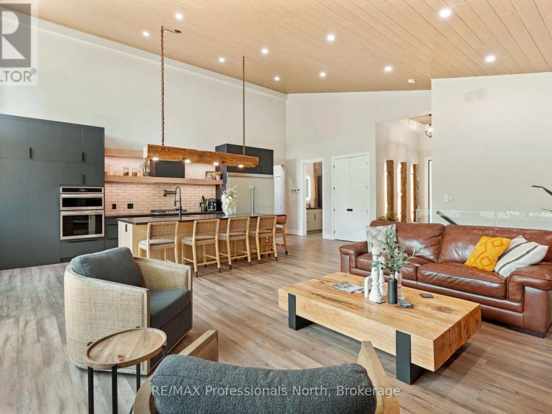 1063 Mink Road, Long Lake
