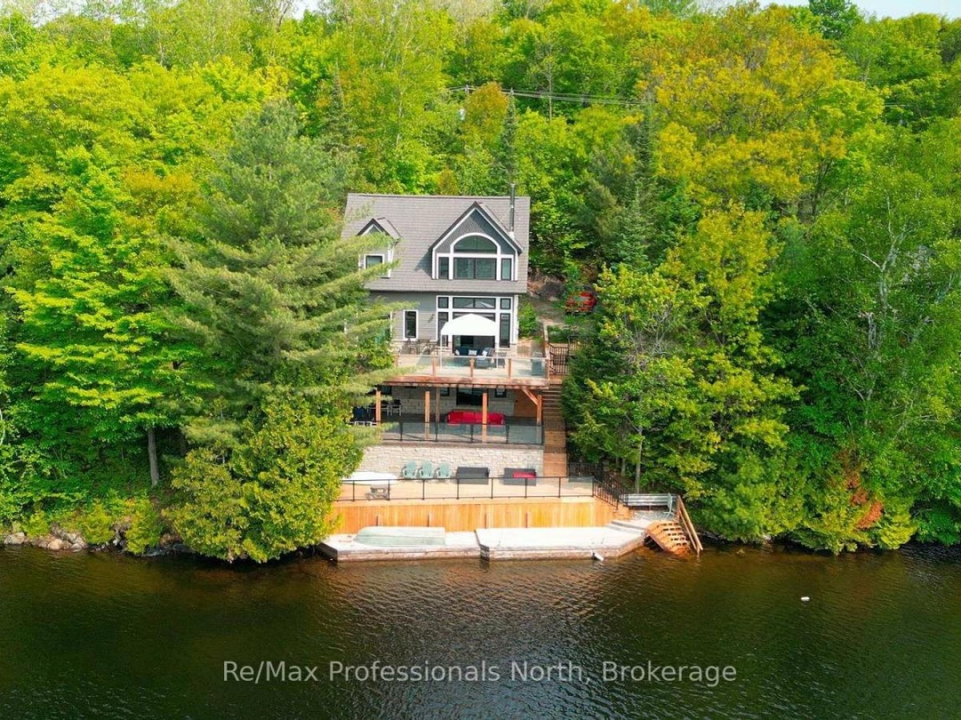 1024 ALBERT LANE E, Kawagama Lake