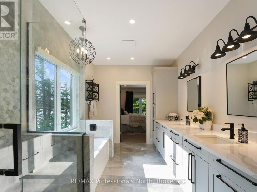1034 Lone Wolf Crescent, Percy Lake