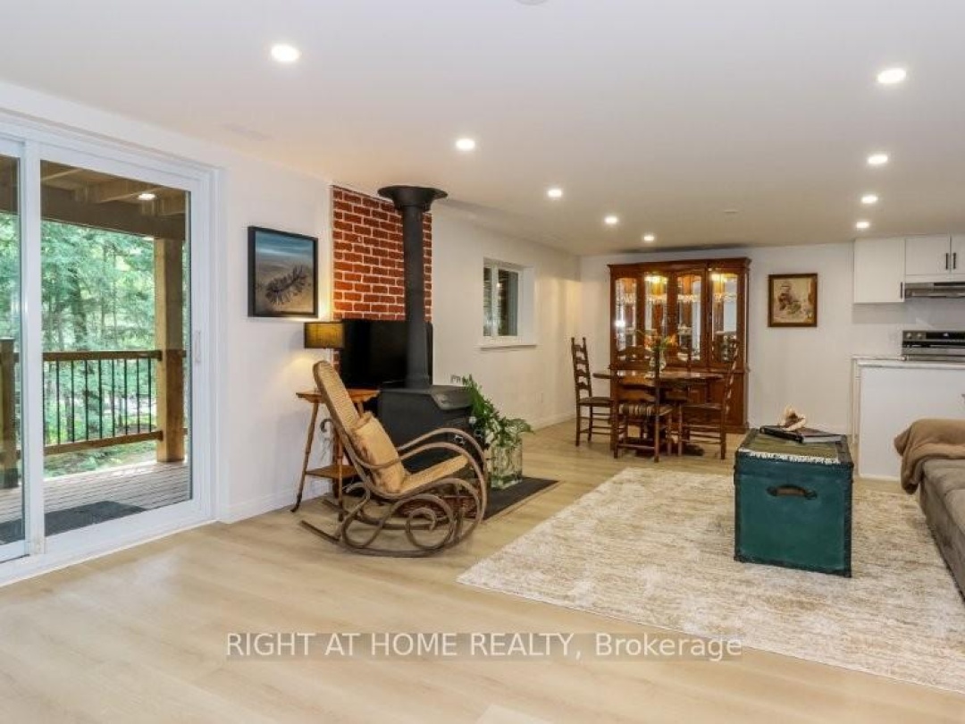 7459 ISLAND CRESCENT, 