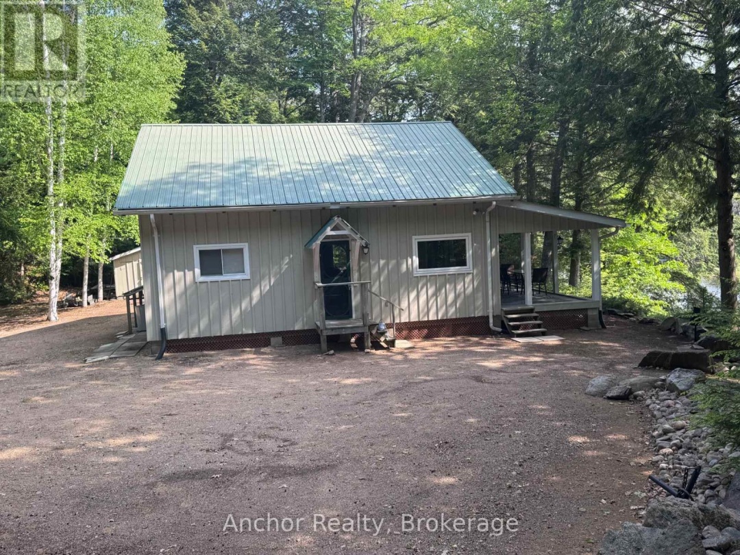 10469 LITTLE HAWK LAKE, 