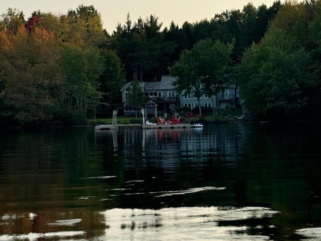 1047 Bonis Lane, Mountain Lake