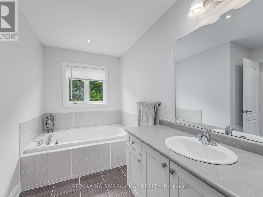 2987 Stoneridge Boulevard, Orillia