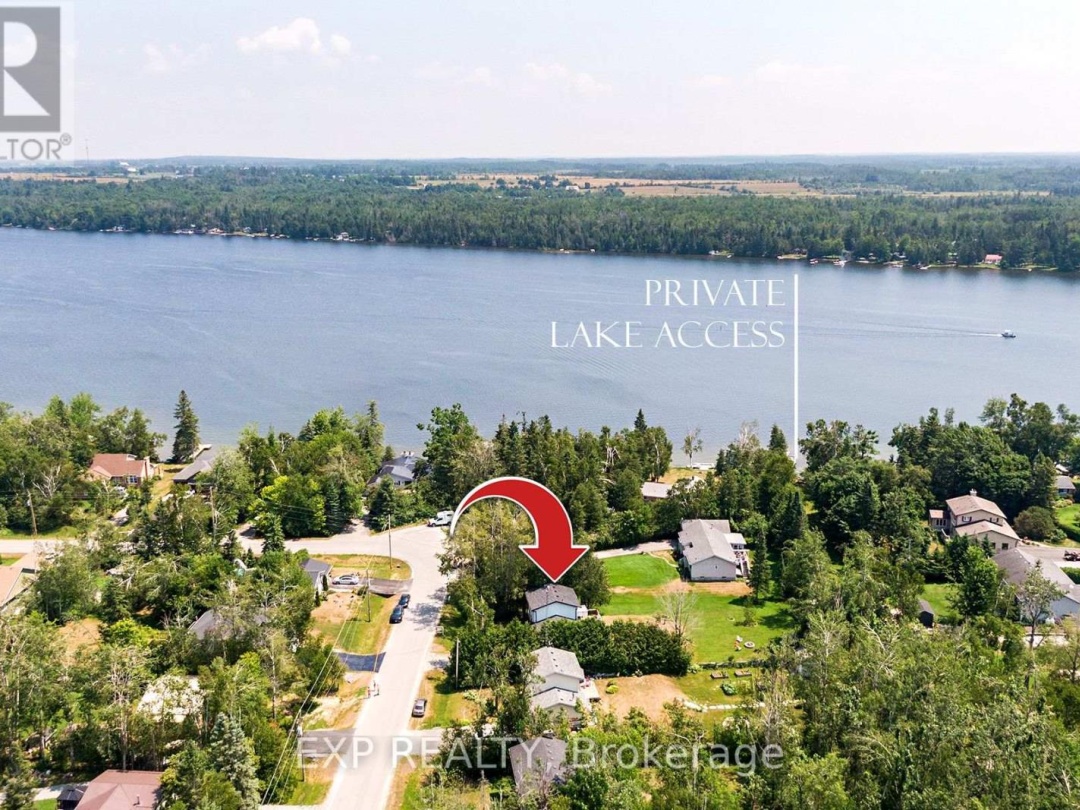8 PINEWOOD BOULEVARD, 