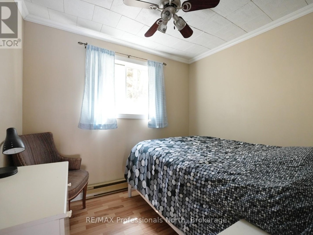 1017 Dunn Road, Haliburton Lake